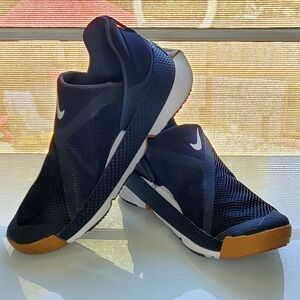 Nike Flyease Mens Sneakers Size 8.5